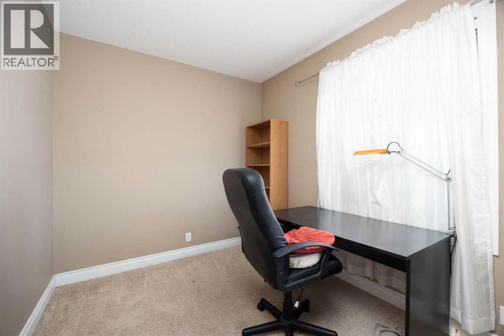 321 Sandpiper Road, Fort McMurray