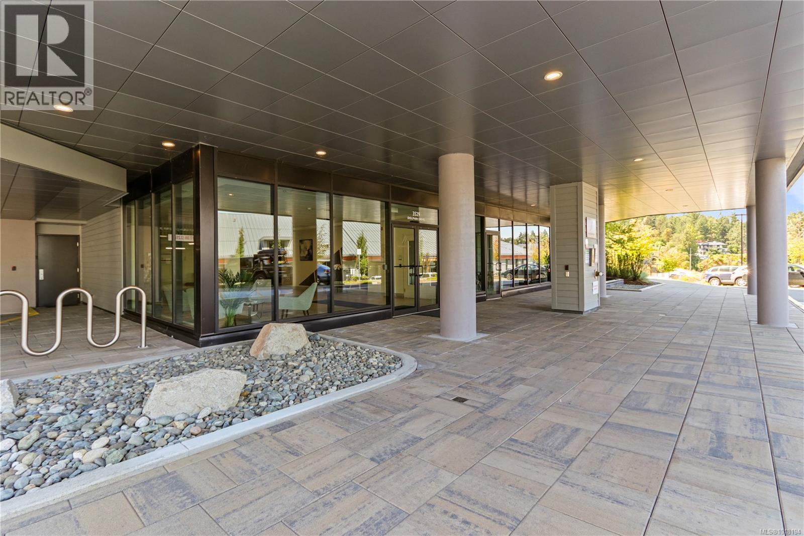 604 3529 Dolphin Dr, Nanoose Bay