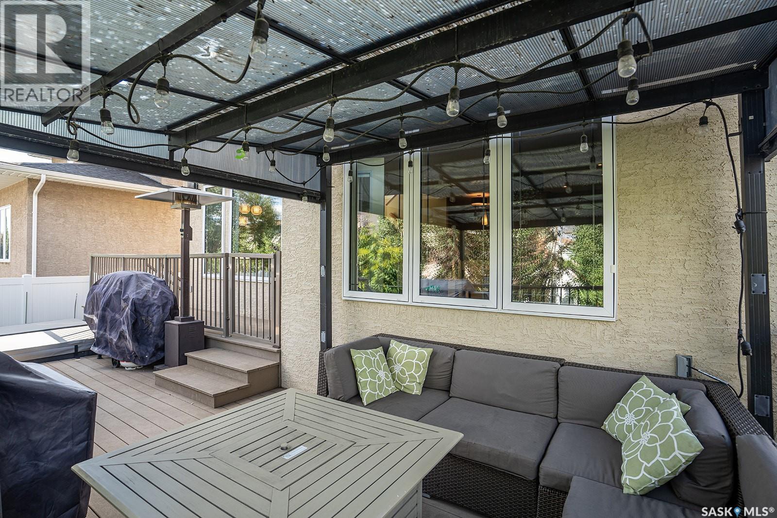 Single Family House 2 Level for Sale in  Highgrove ROAD Regina 