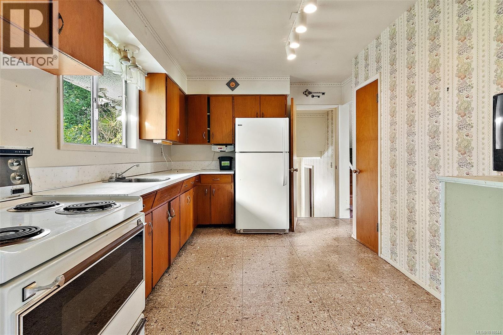  4088 Cedar Hill Cross Road, Saanich