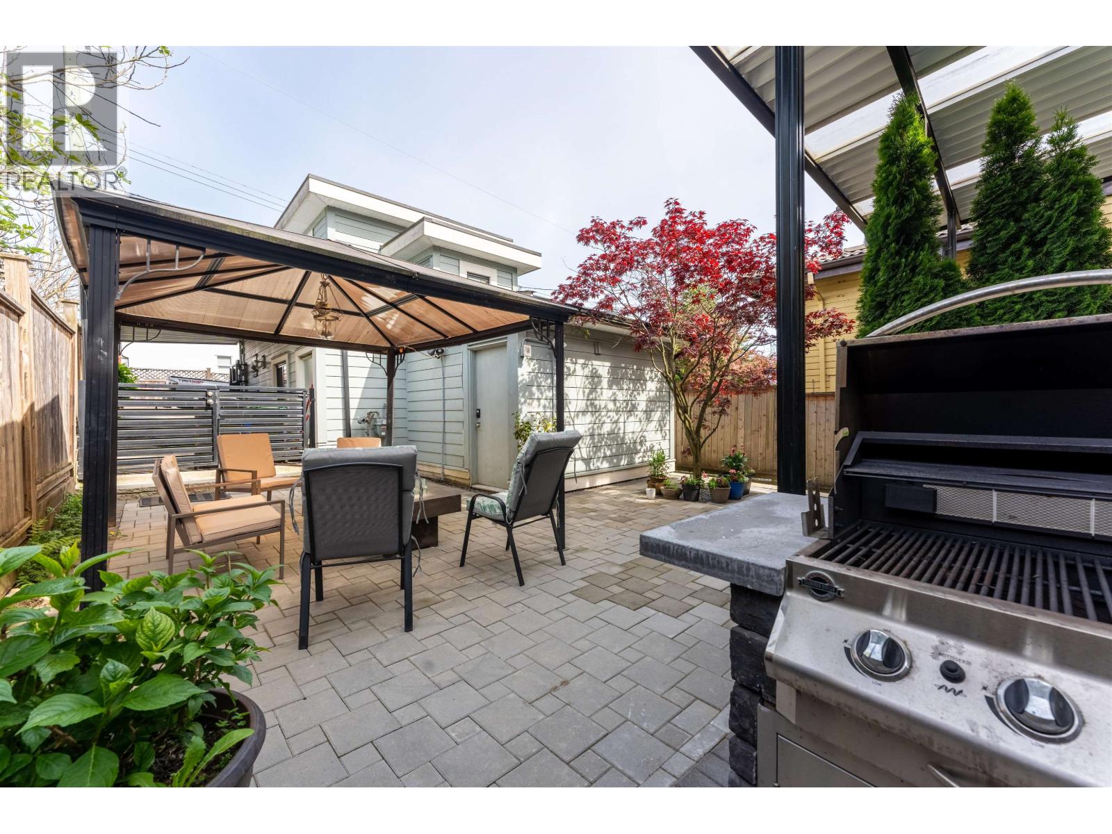 7380 ONTARIO STREET, Vancouver