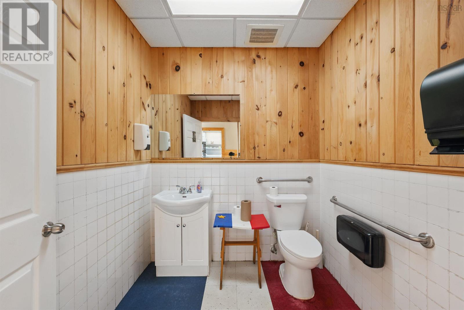 Property 16 of 49 of 1990 Hammonds Plains Road