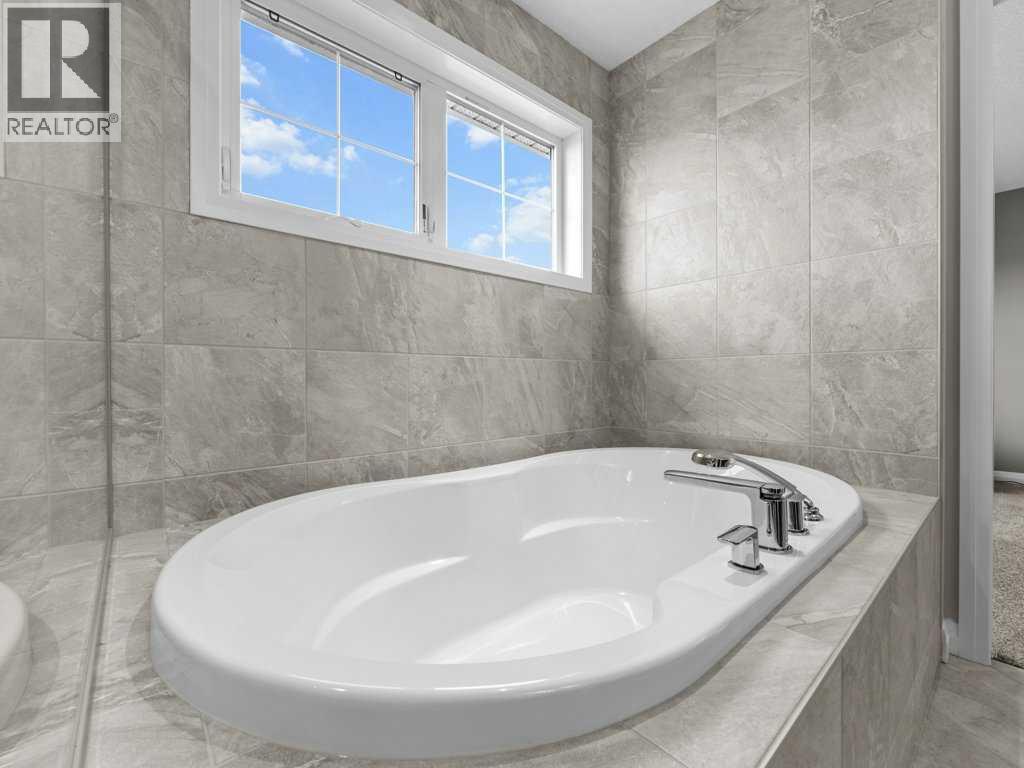 34 Riviera View, Cochrane