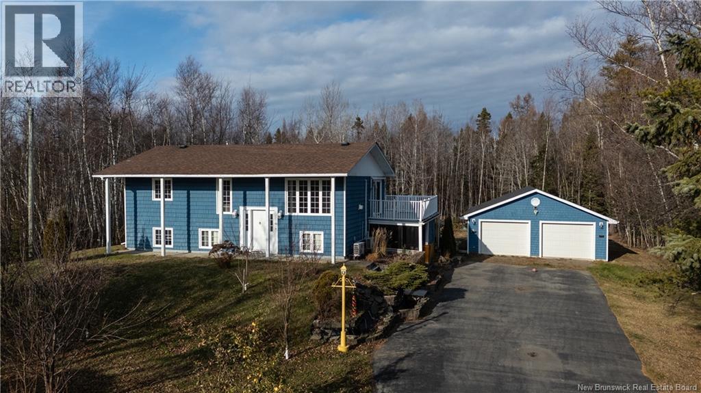 90 Saint-Paul Street