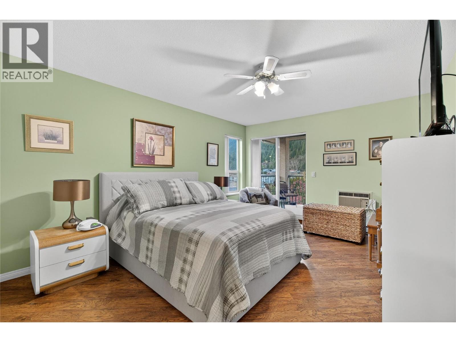 305 1002 Riverside Avenue, Sicamous