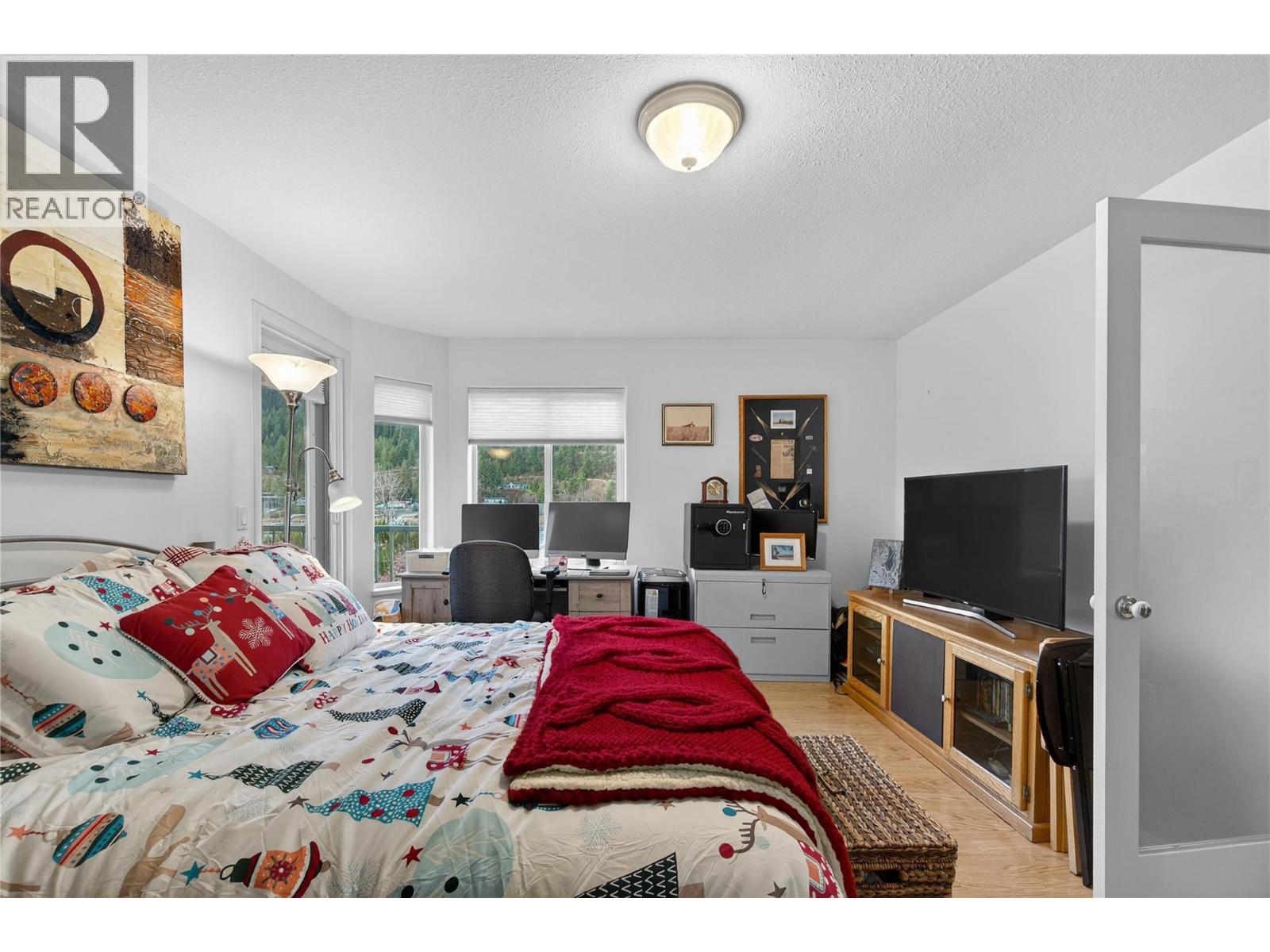 305 1002 Riverside Avenue, Sicamous