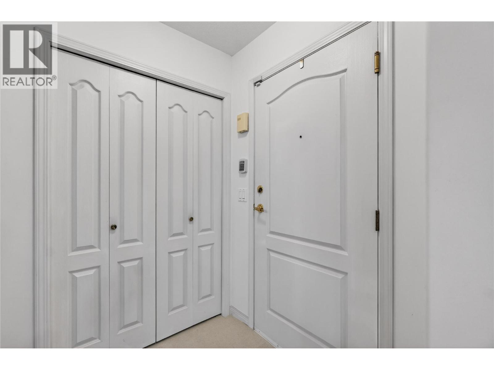 305 1002 Riverside Avenue, Sicamous