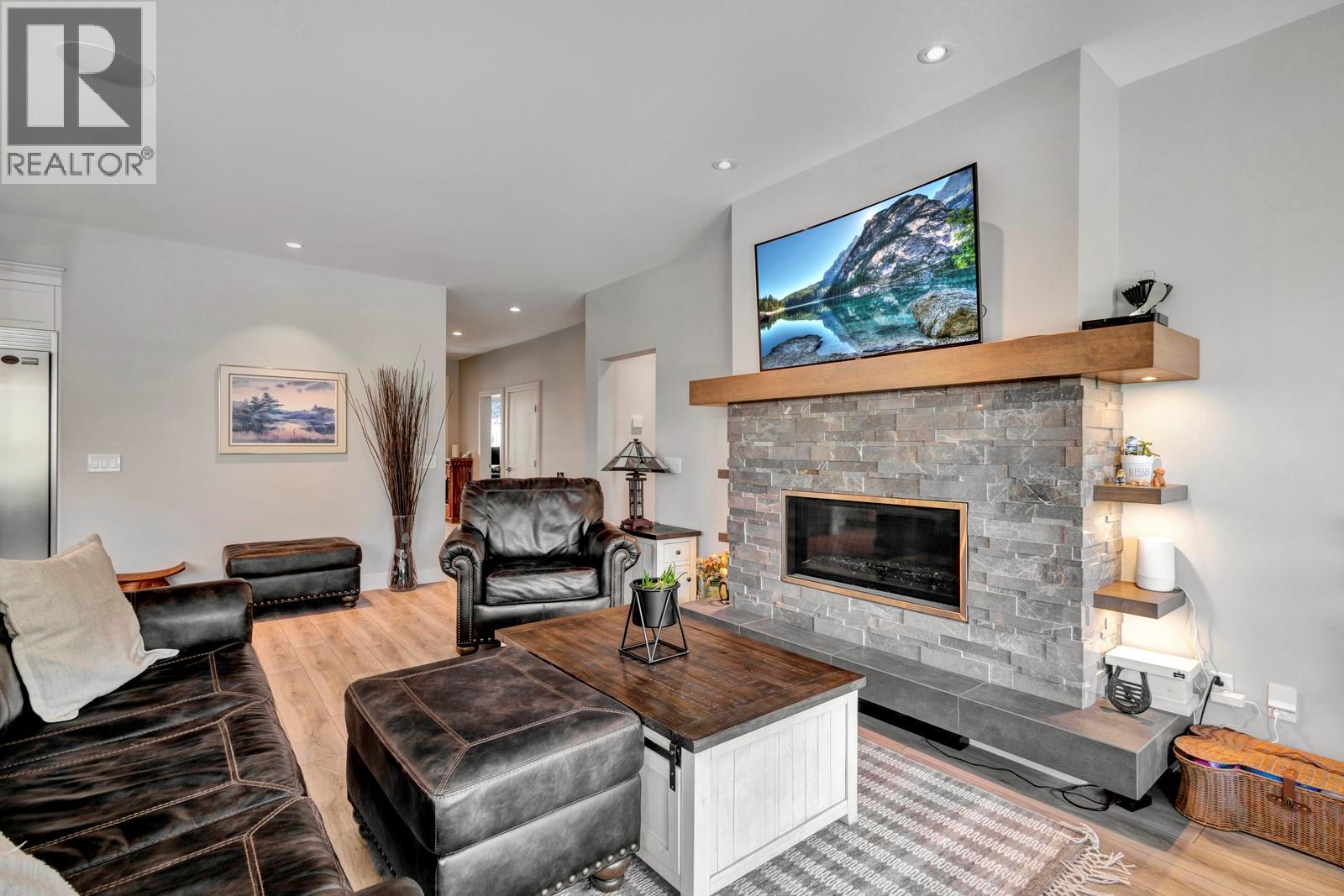  2112 Cornerstone Drive, West Kelowna