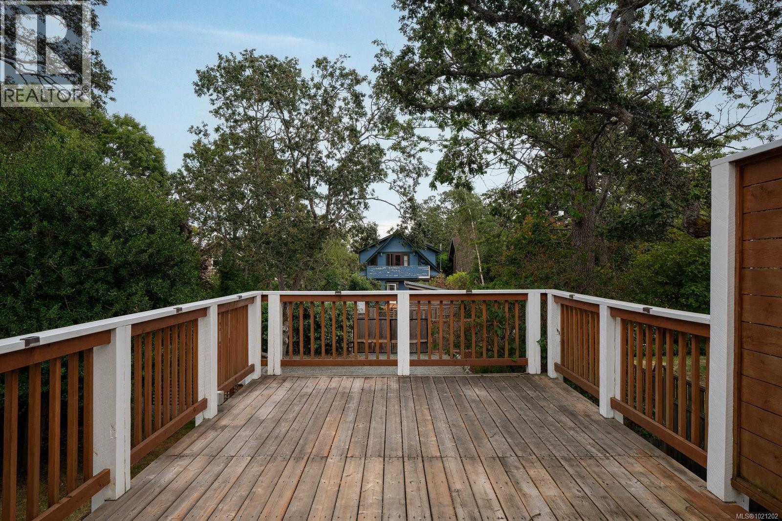  1959 Hampshire Road, Oak Bay