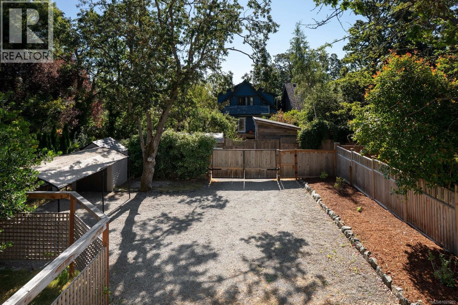  1959 Hampshire Road, Oak Bay