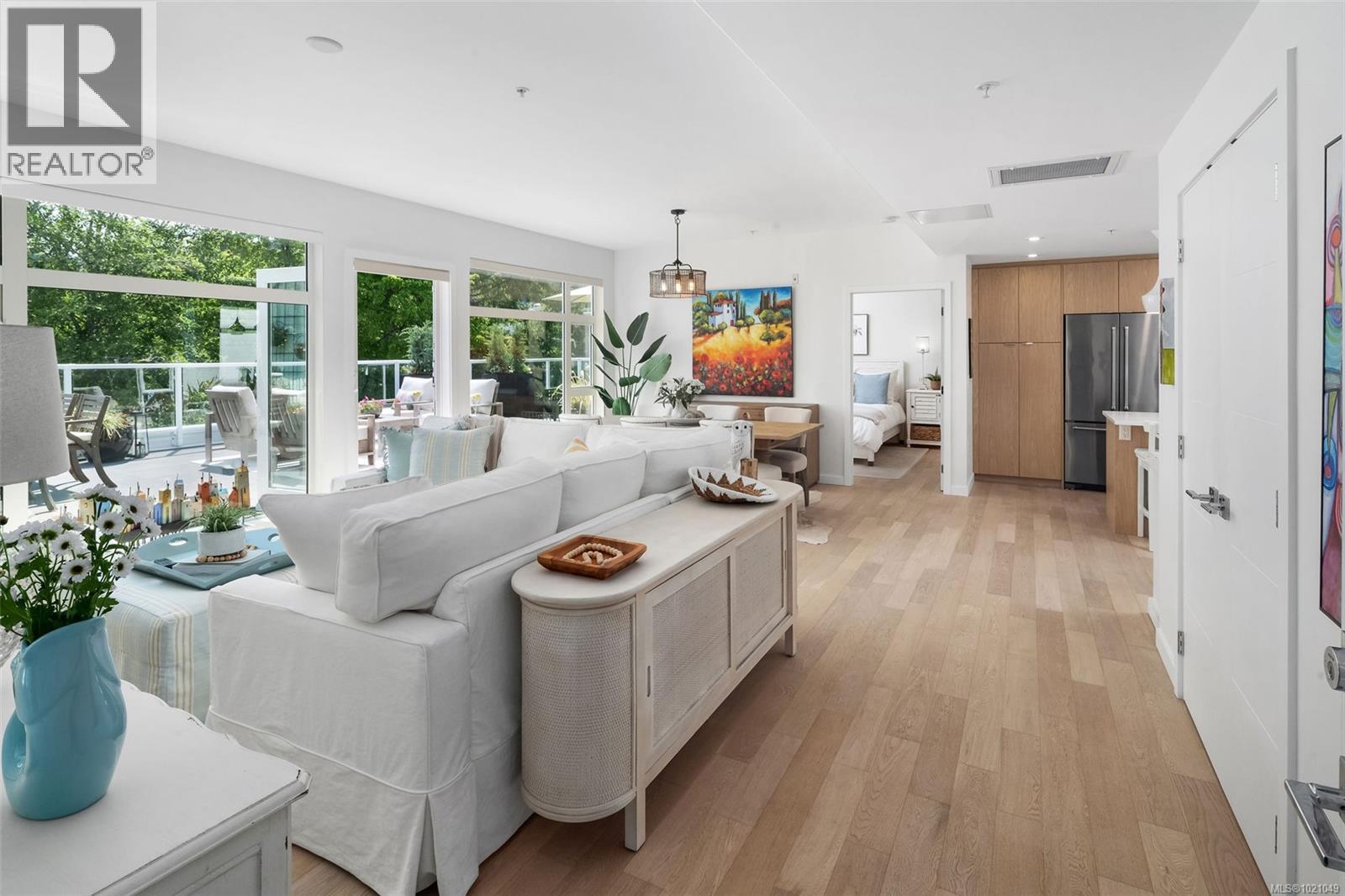 405 5118 Cordova Bay Road, Saanich