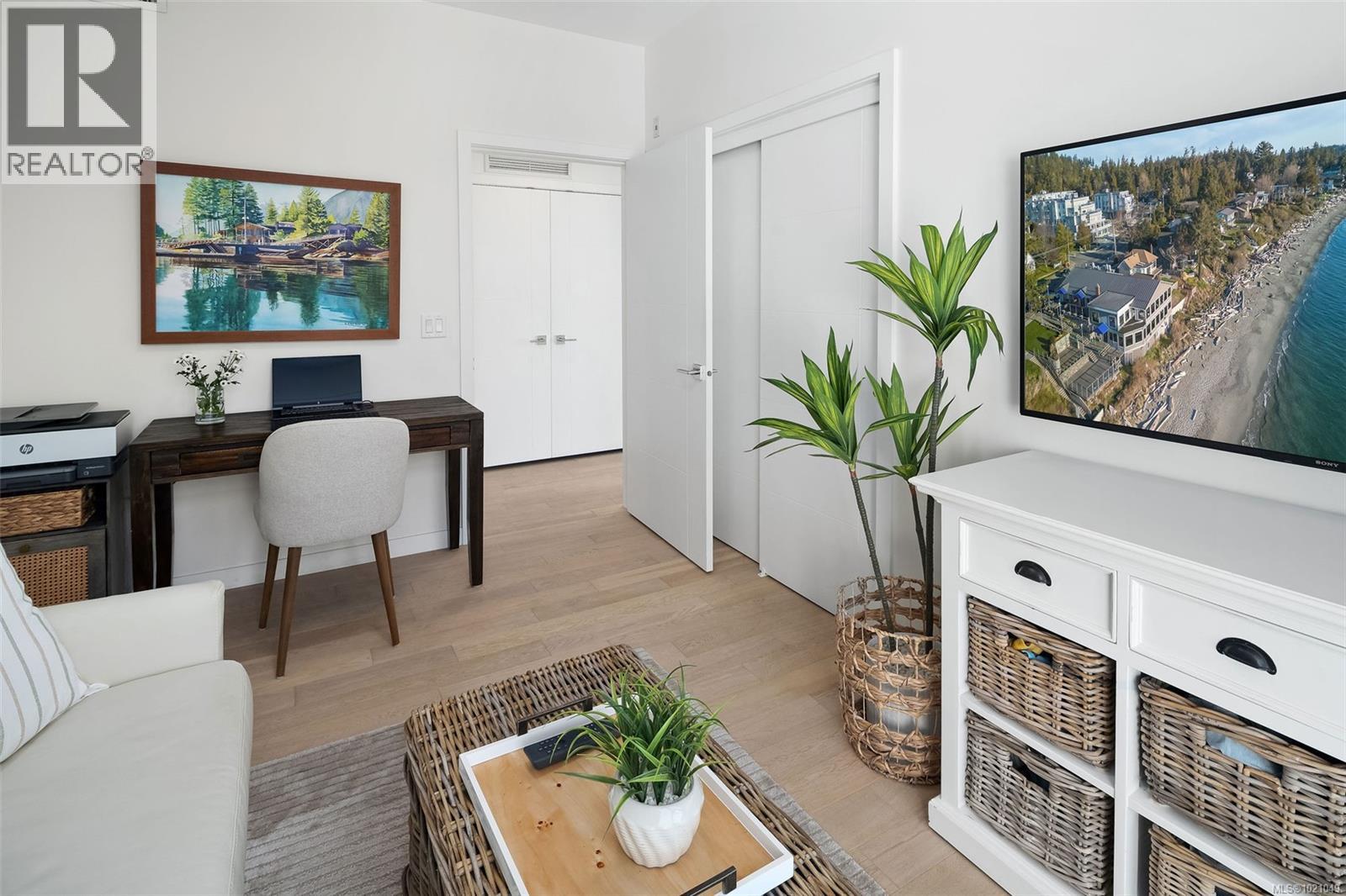 405 5118 Cordova Bay Road, Saanich