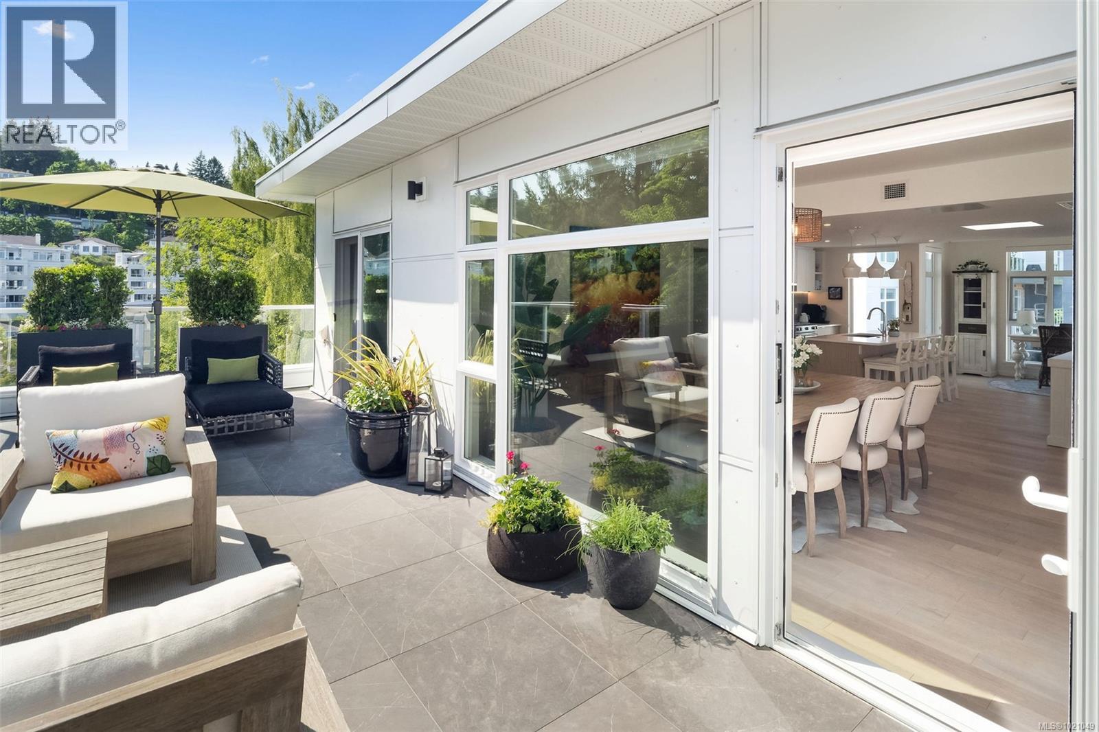 405 5118 Cordova Bay Road, Saanich