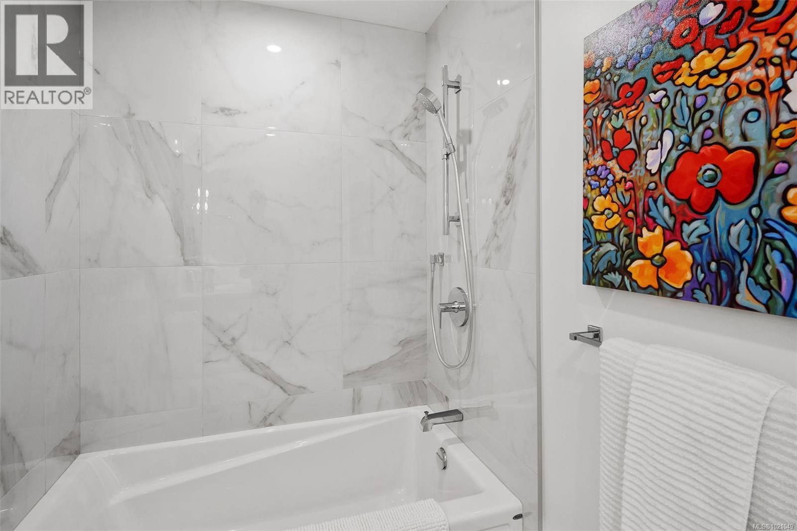 405 5118 Cordova Bay Road, Saanich