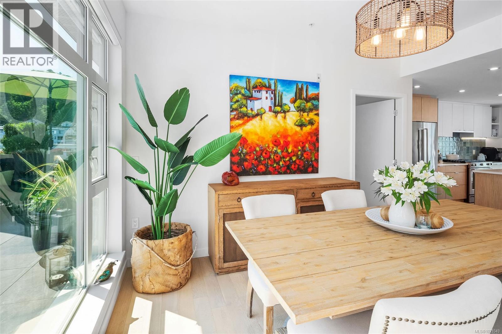 405 5118 Cordova Bay Road, Saanich