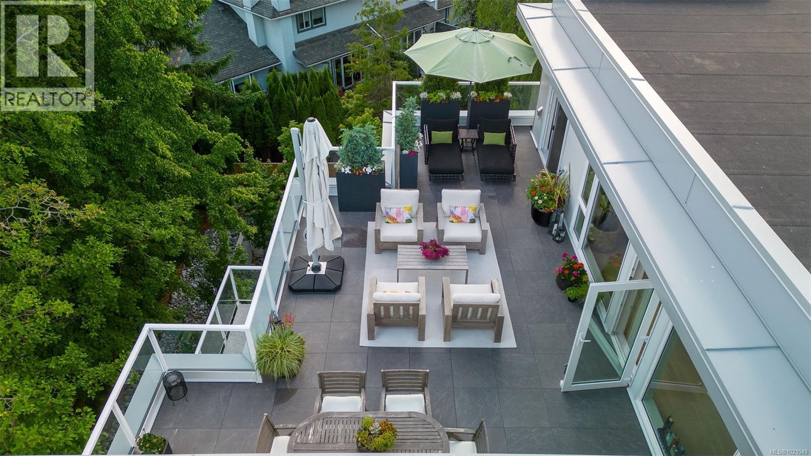 405 5118 Cordova Bay Road, Saanich