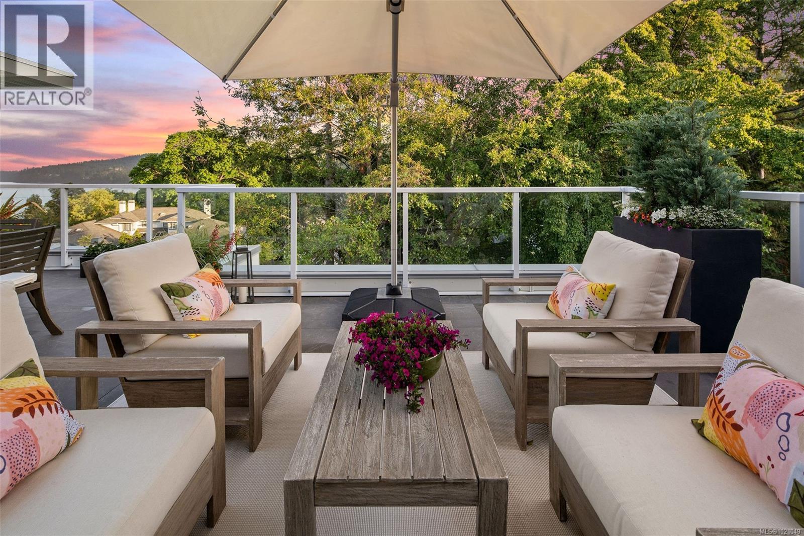 405 5118 Cordova Bay Road, Saanich