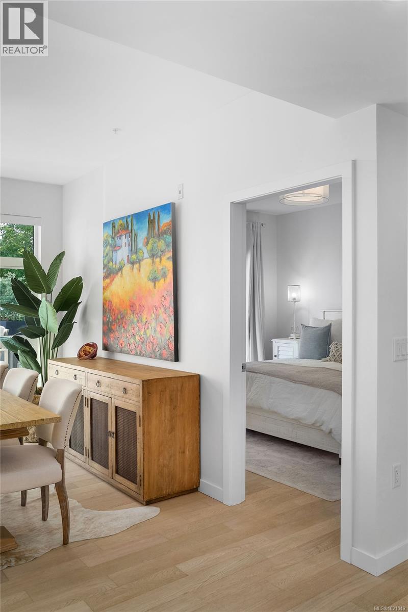 405 5118 Cordova Bay Road, Saanich