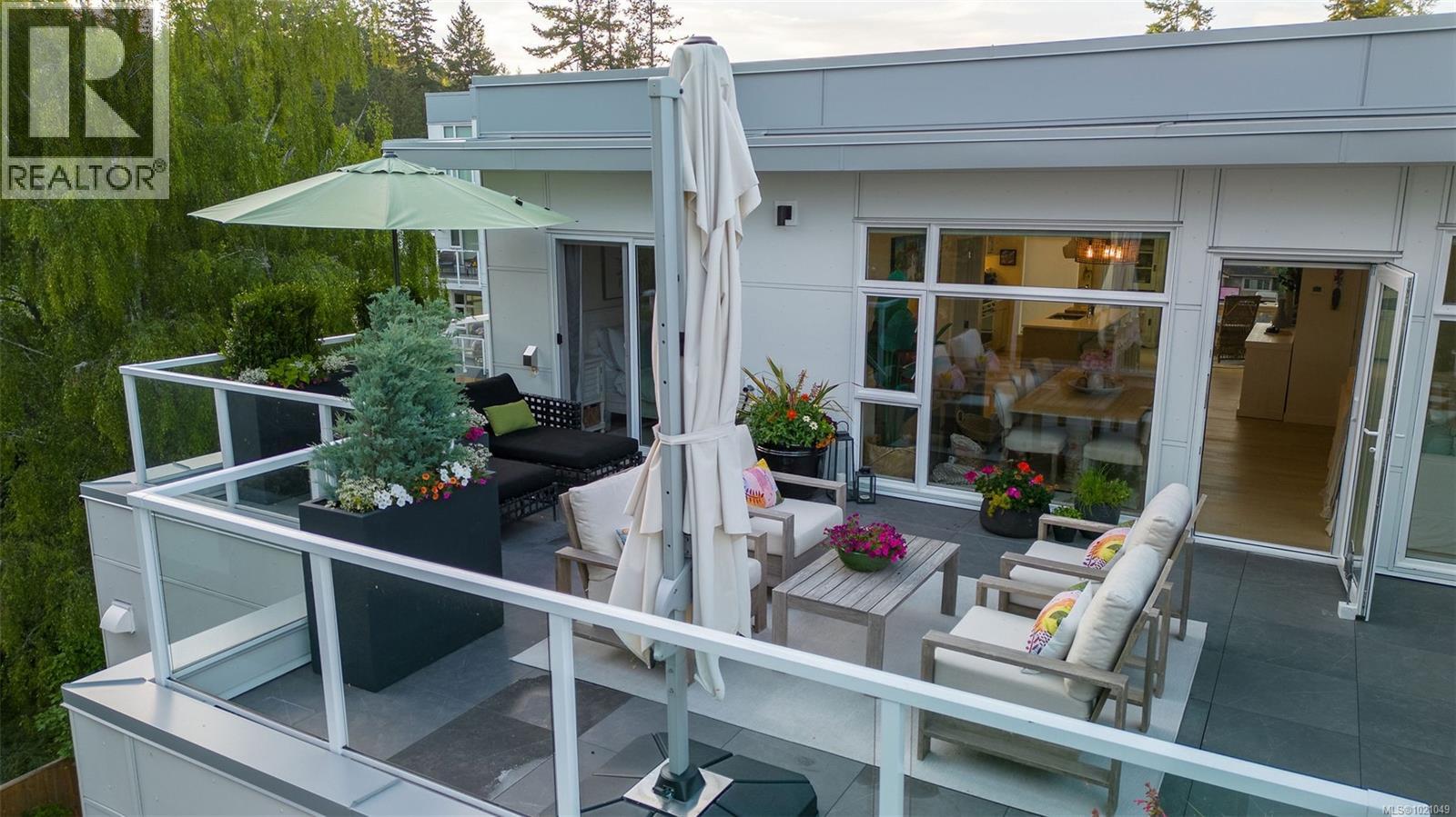 405 5118 Cordova Bay Road, Saanich