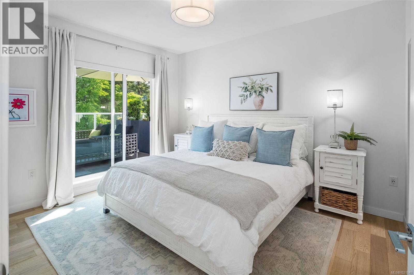 405 5118 Cordova Bay Road, Saanich