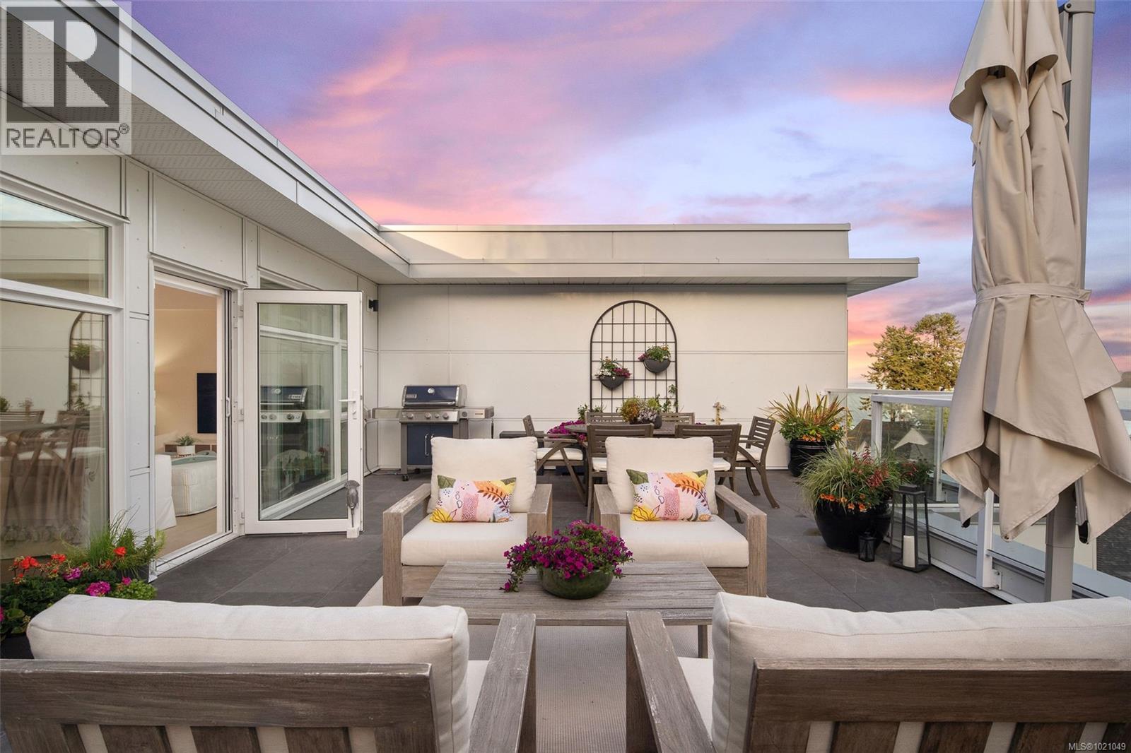 405 5118 Cordova Bay Road, Saanich