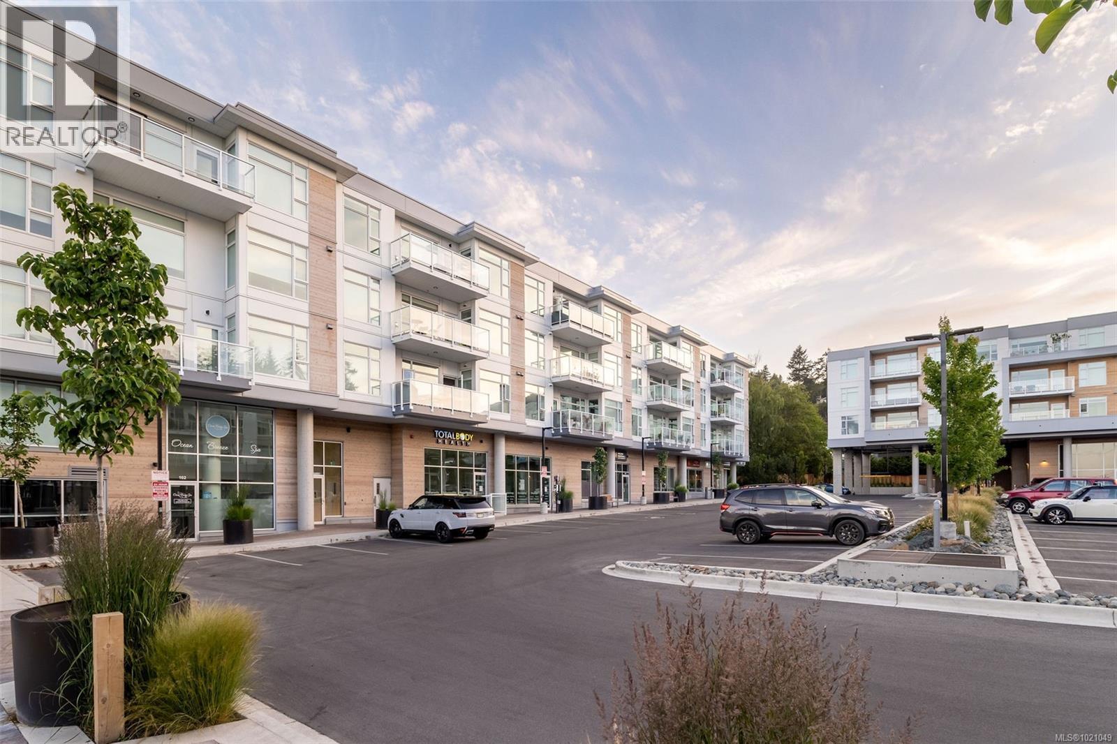 405 5118 Cordova Bay Road, Saanich