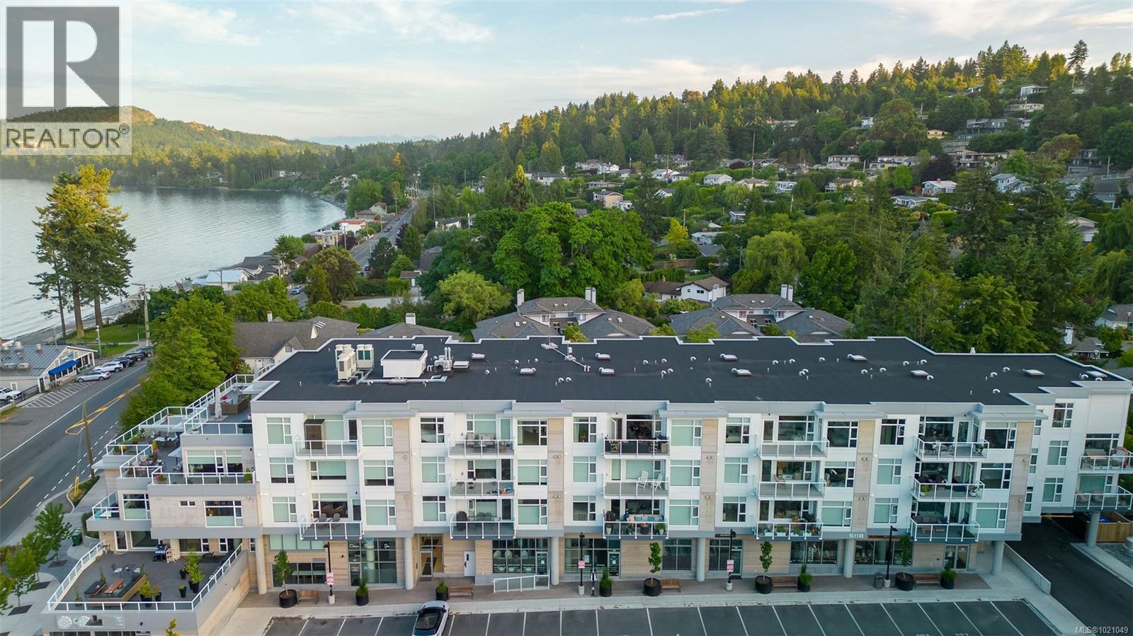 405 5118 Cordova Bay Road, Saanich