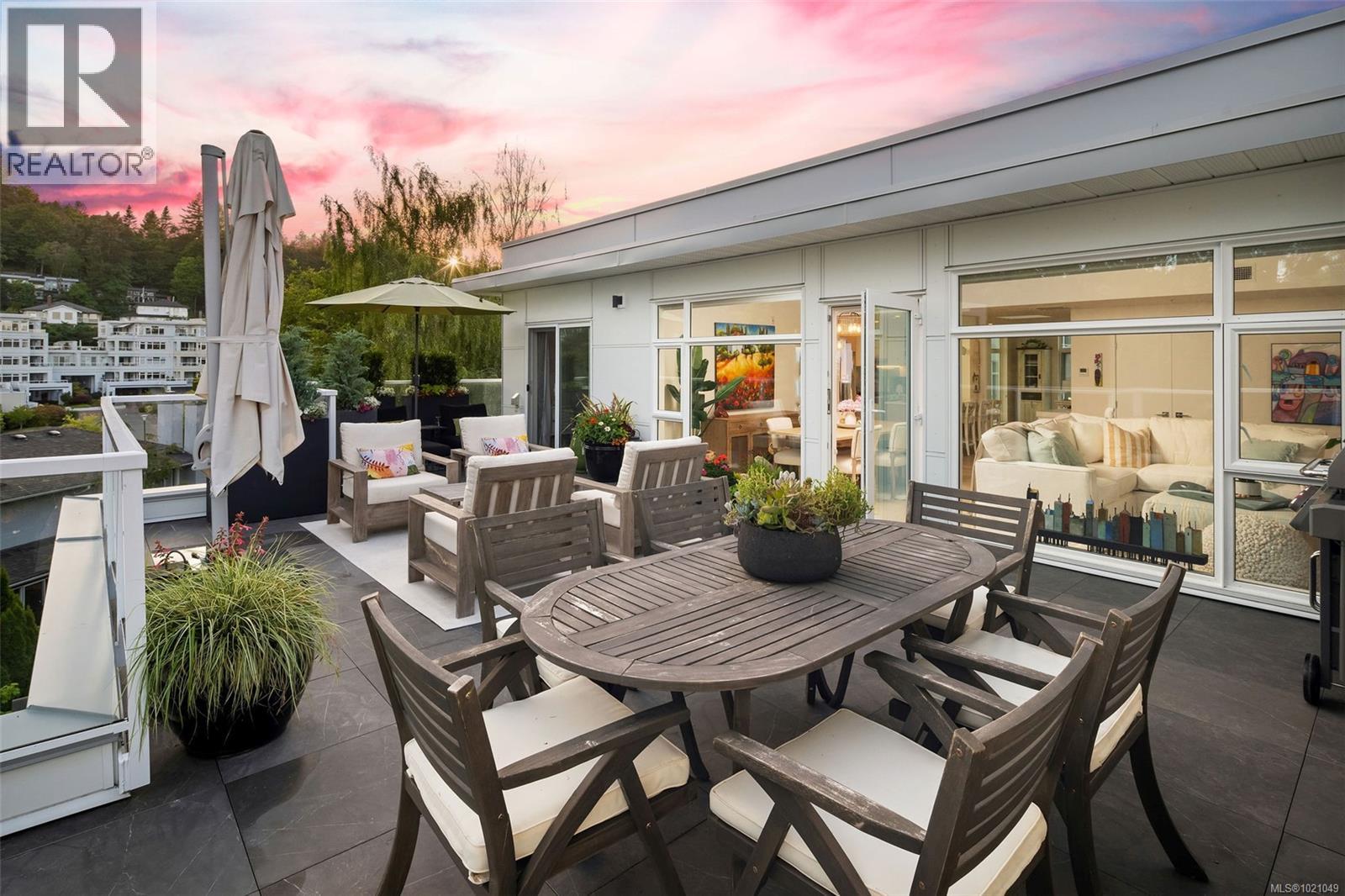 405 5118 Cordova Bay Road, Saanich