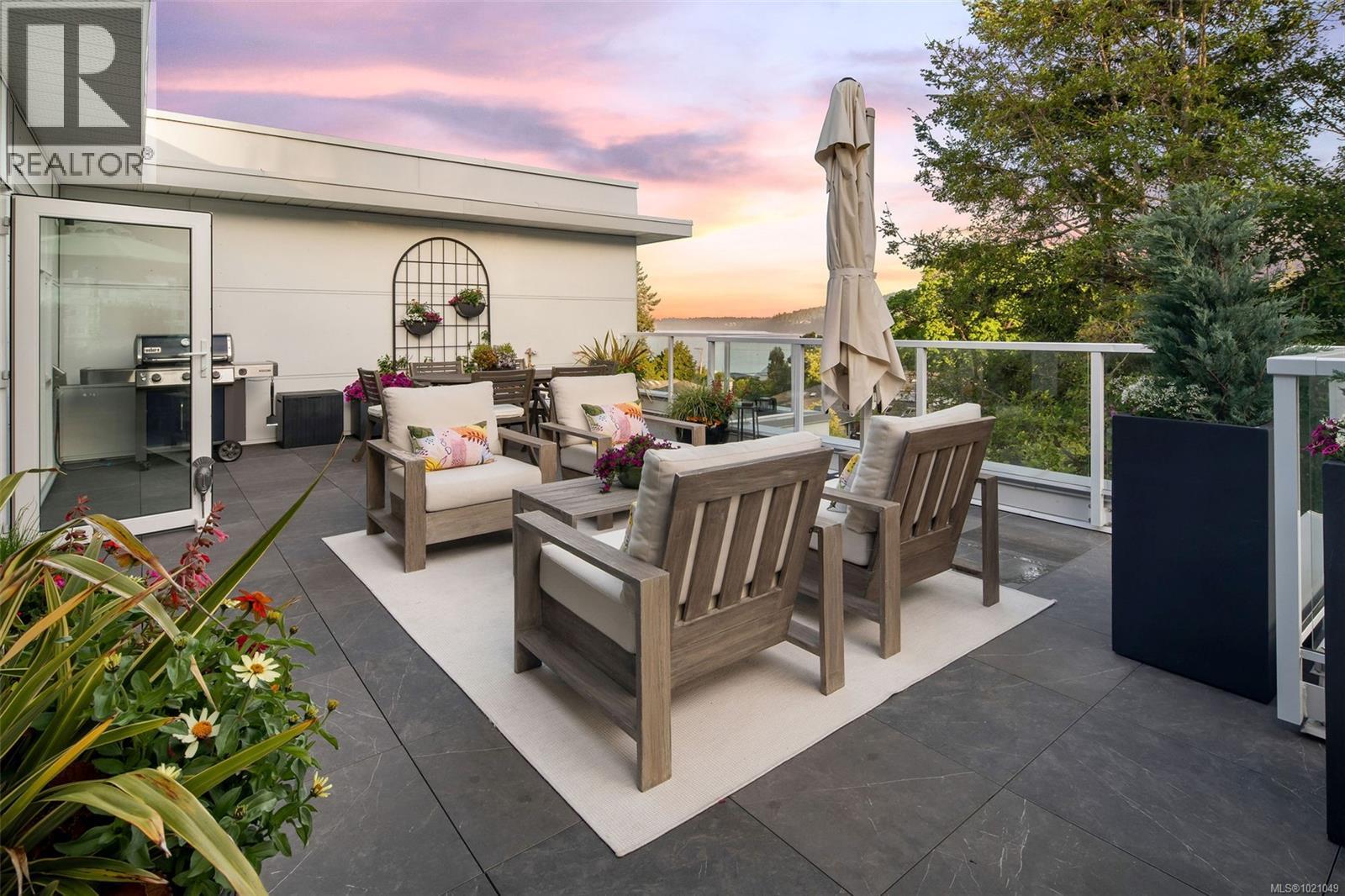 405 5118 Cordova Bay Road, Saanich