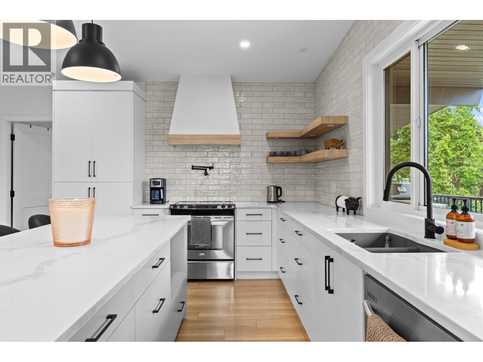  1511 Lambert Avenue, Kelowna