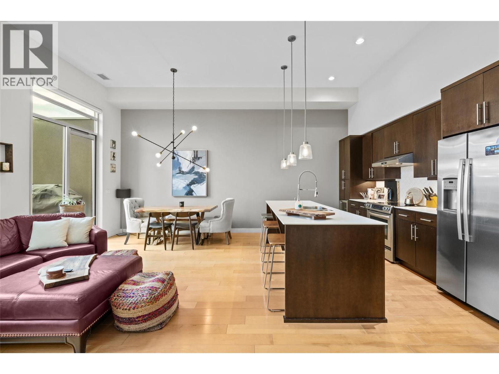 #406 1495 Graham Street - 16