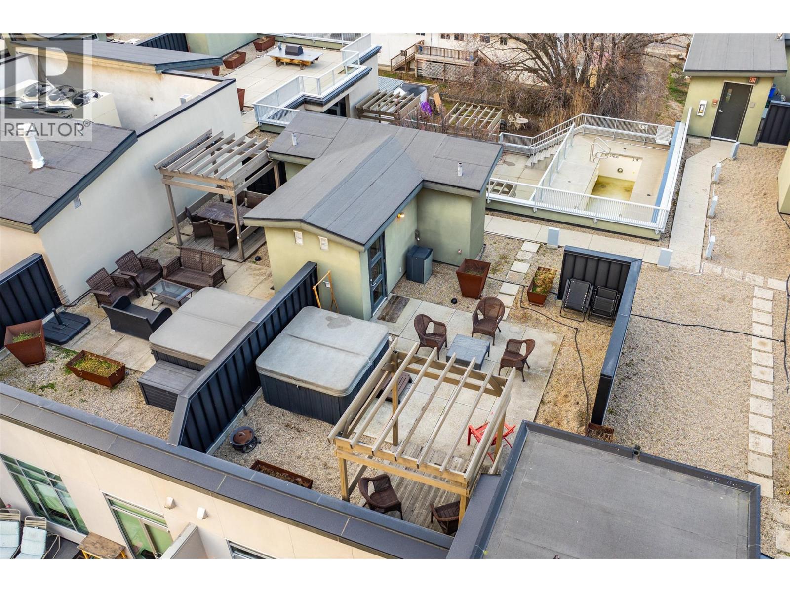 #406 1495 Graham Street - 38