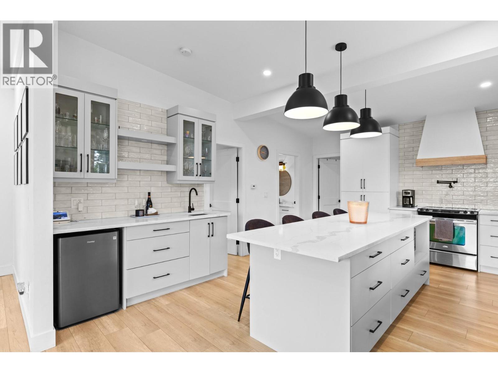  1511 Lambert Avenue, Kelowna