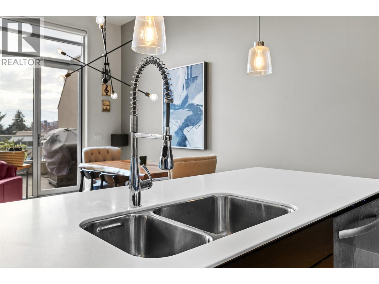 #406 1495 Graham Street - 9