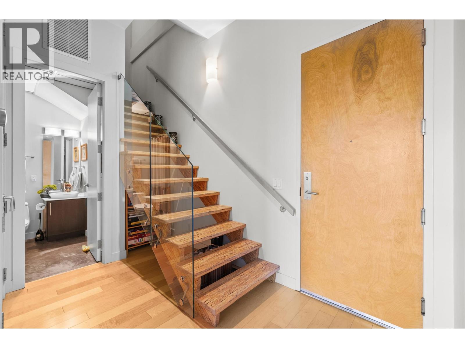 #406 1495 Graham Street - 36
