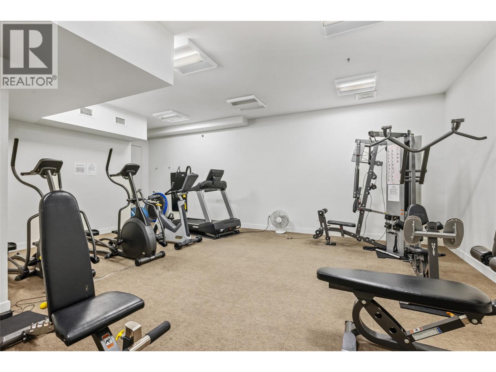 #406 1495 Graham Street - 51