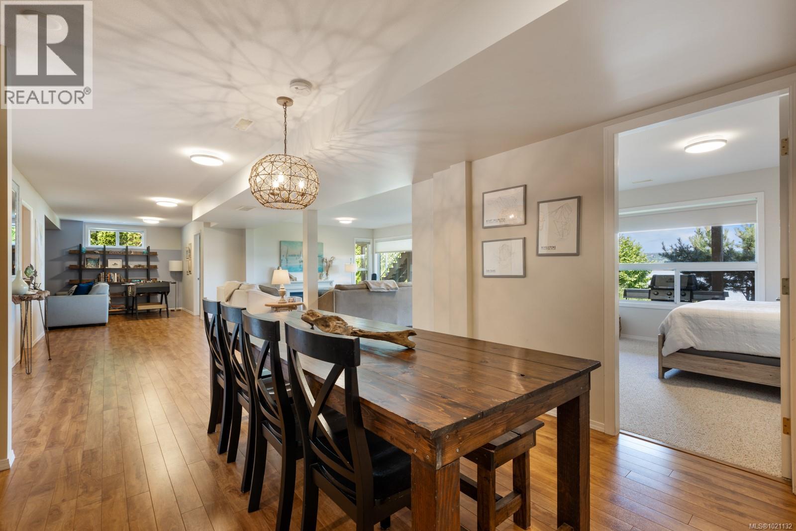 6800 Buckley Bay Frontage Rd, Fanny Bay