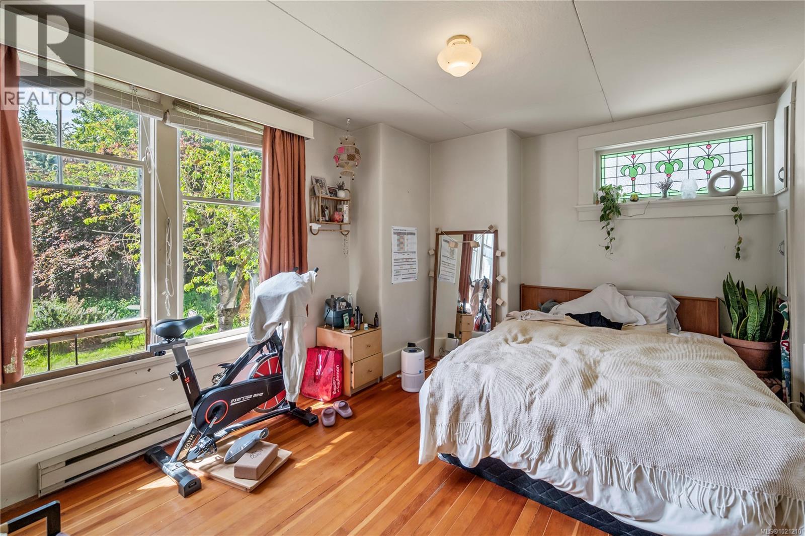  1157 Princess Avenue, Victoria