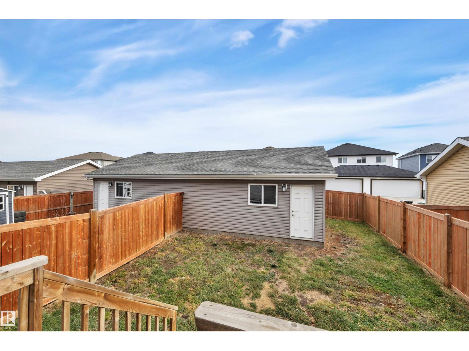 169 ROBINSON DR, Leduc