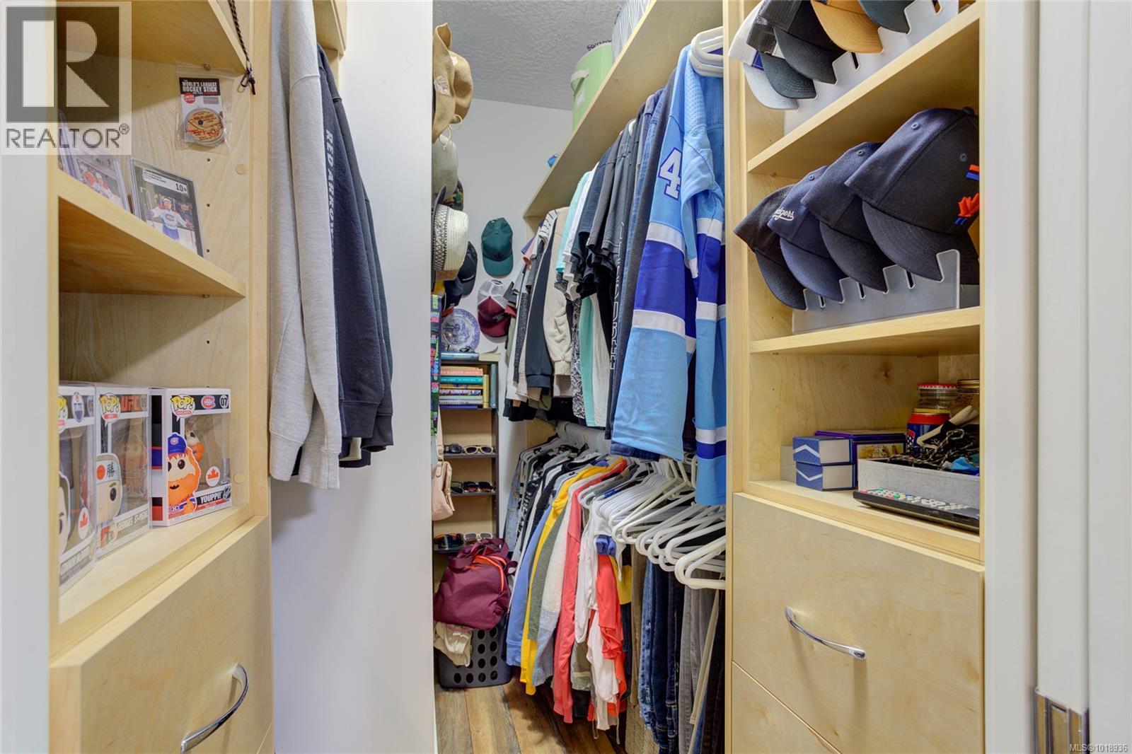 501 Mountain View Dr, Lake Cowichan