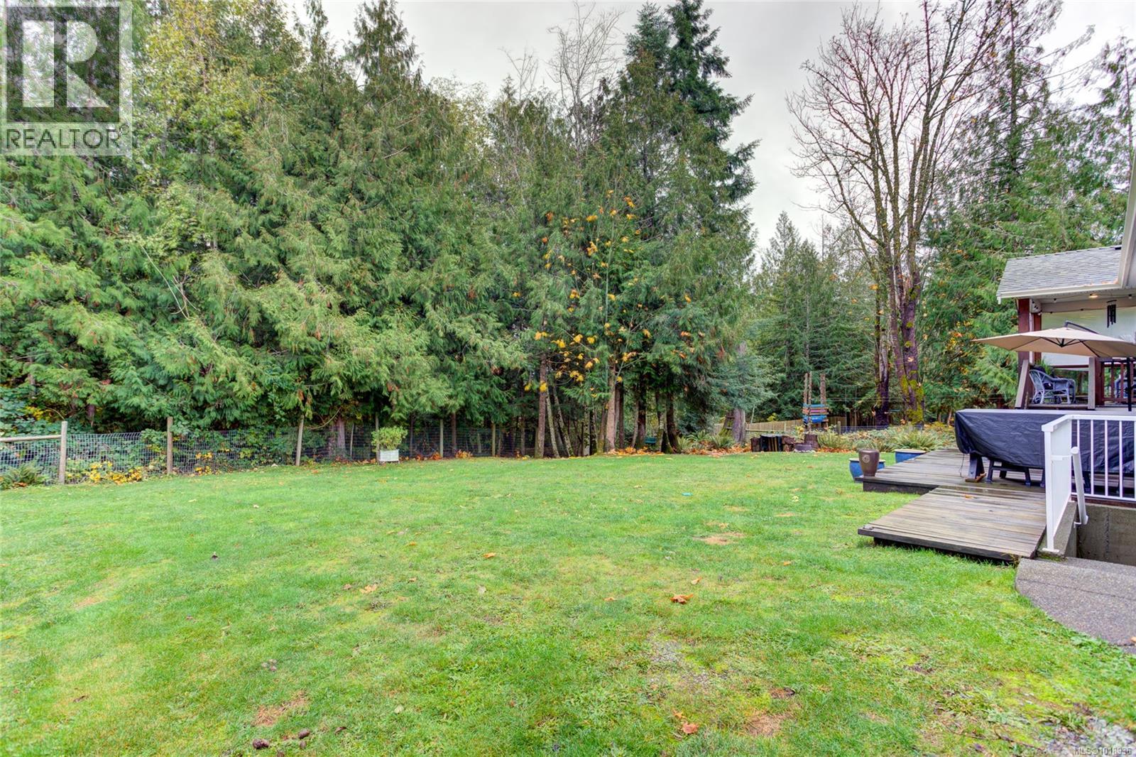 501 Mountain View Dr, Lake Cowichan