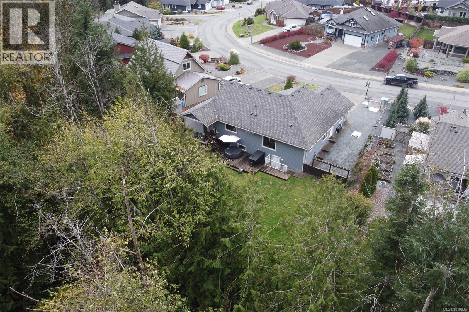 501 Mountain View Dr, Lake Cowichan