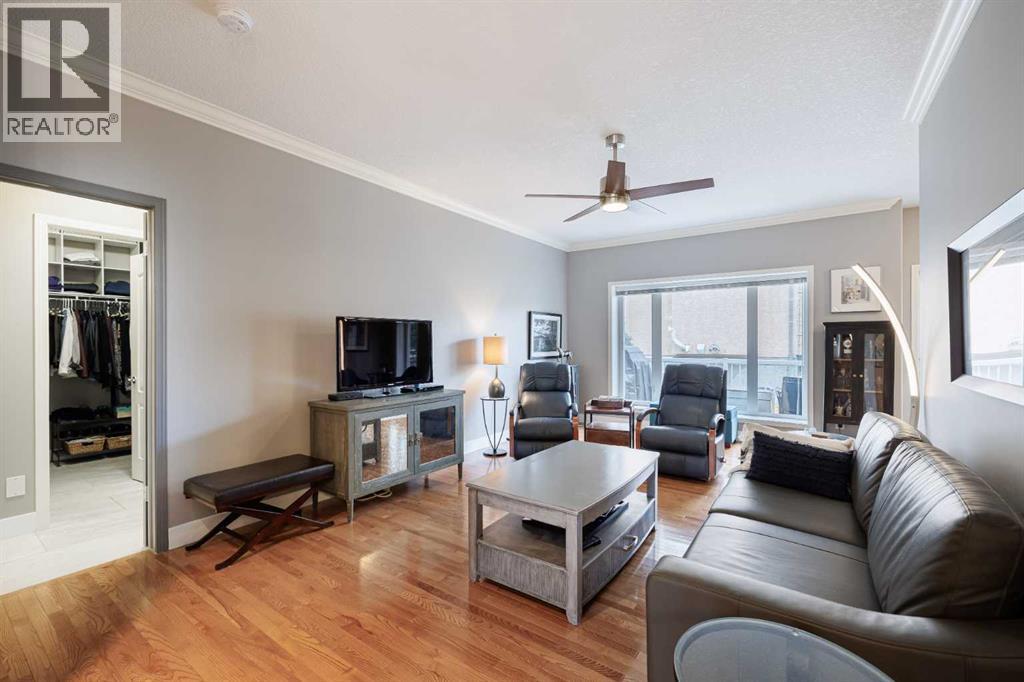 Single Family House for Sale in  Shannon Estates Terrace SW Shawnessy Calgary 