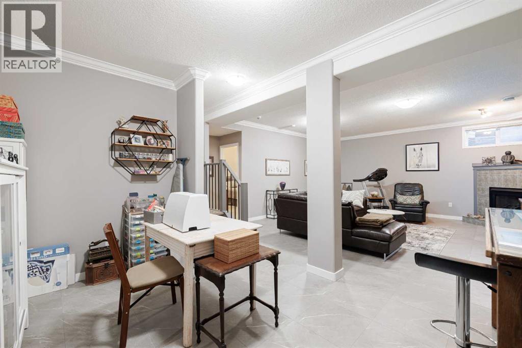 Single Family House for Sale in  Shannon Estates Terrace SW Shawnessy Calgary 