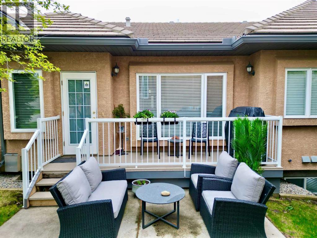 Single Family House for Sale in  Shannon Estates Terrace SW Shawnessy Calgary 