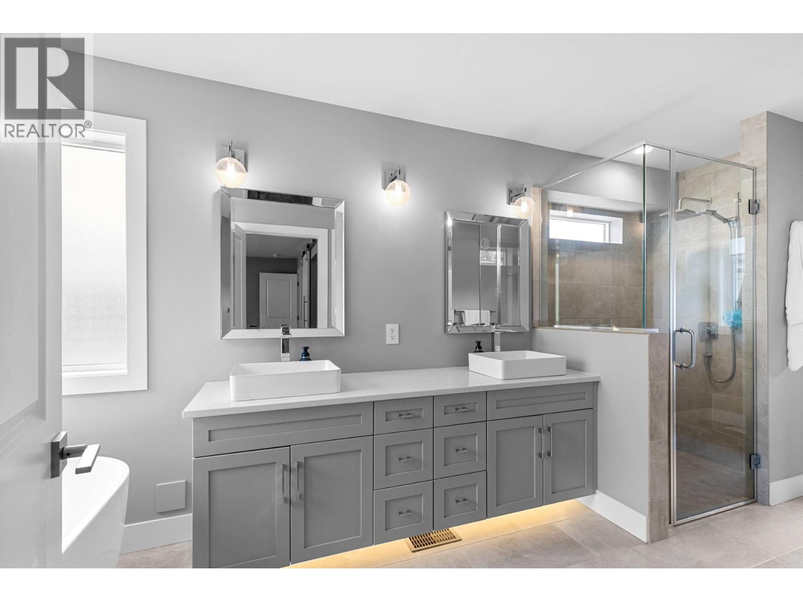  174 Echo Ridge Drive, Kelowna