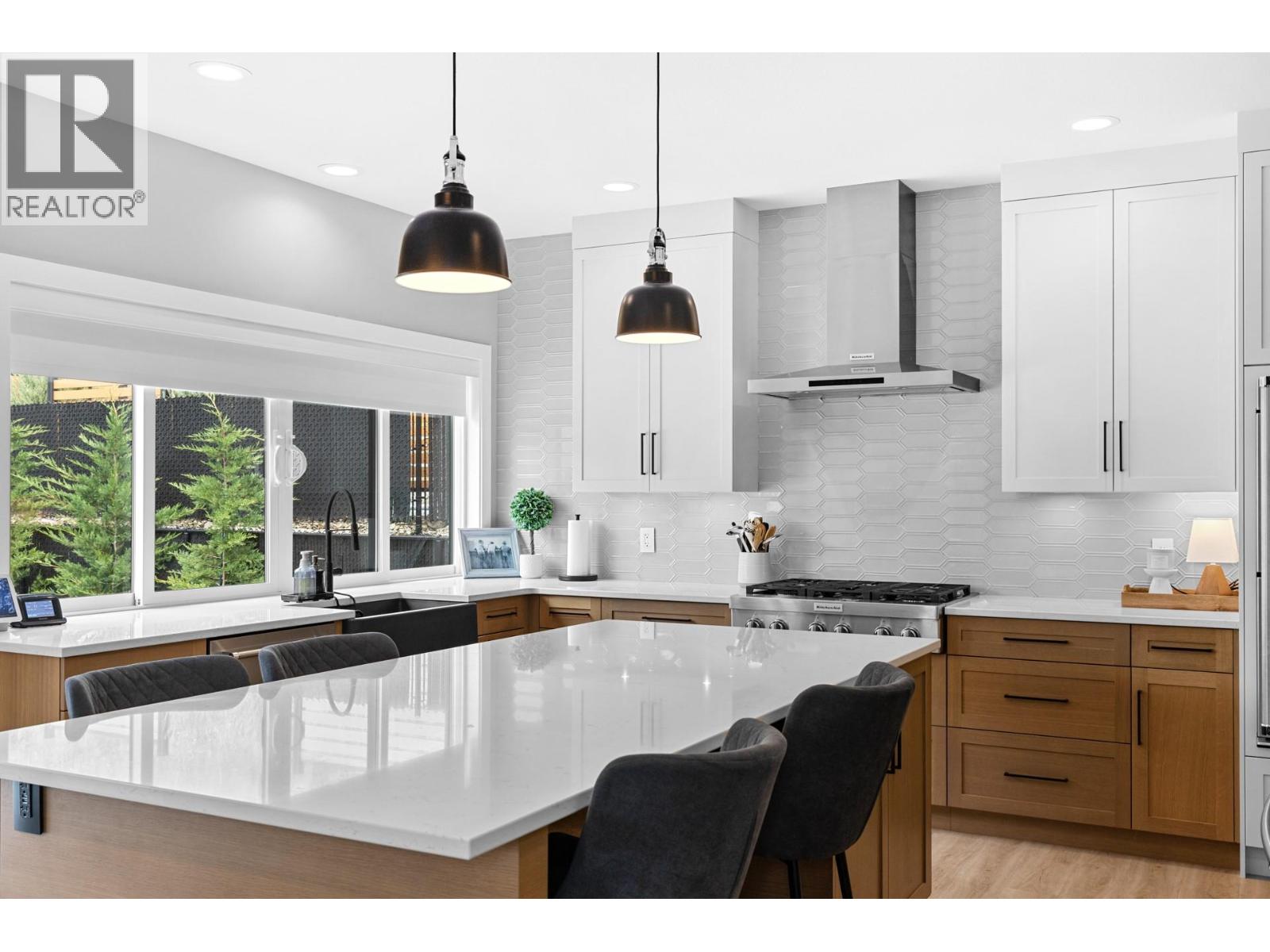  174 Echo Ridge Drive, Kelowna