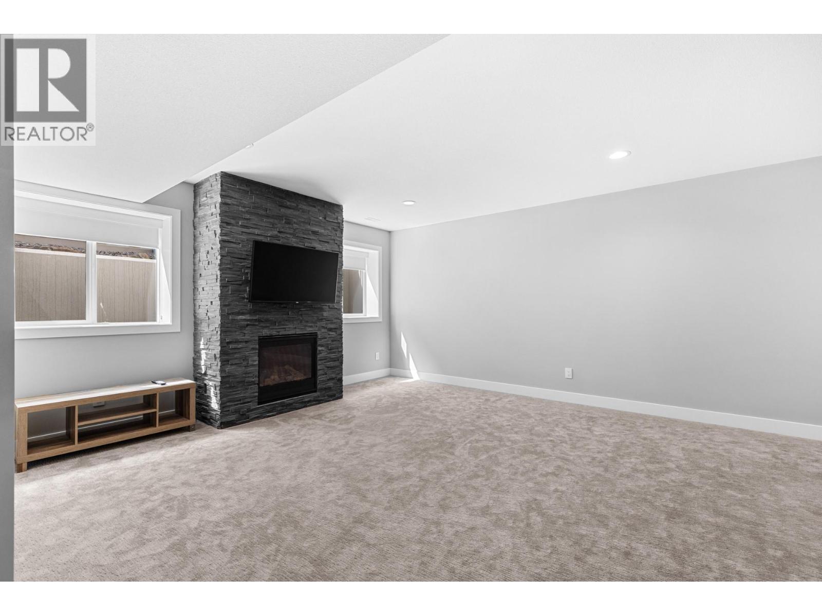  174 Echo Ridge Drive, Kelowna