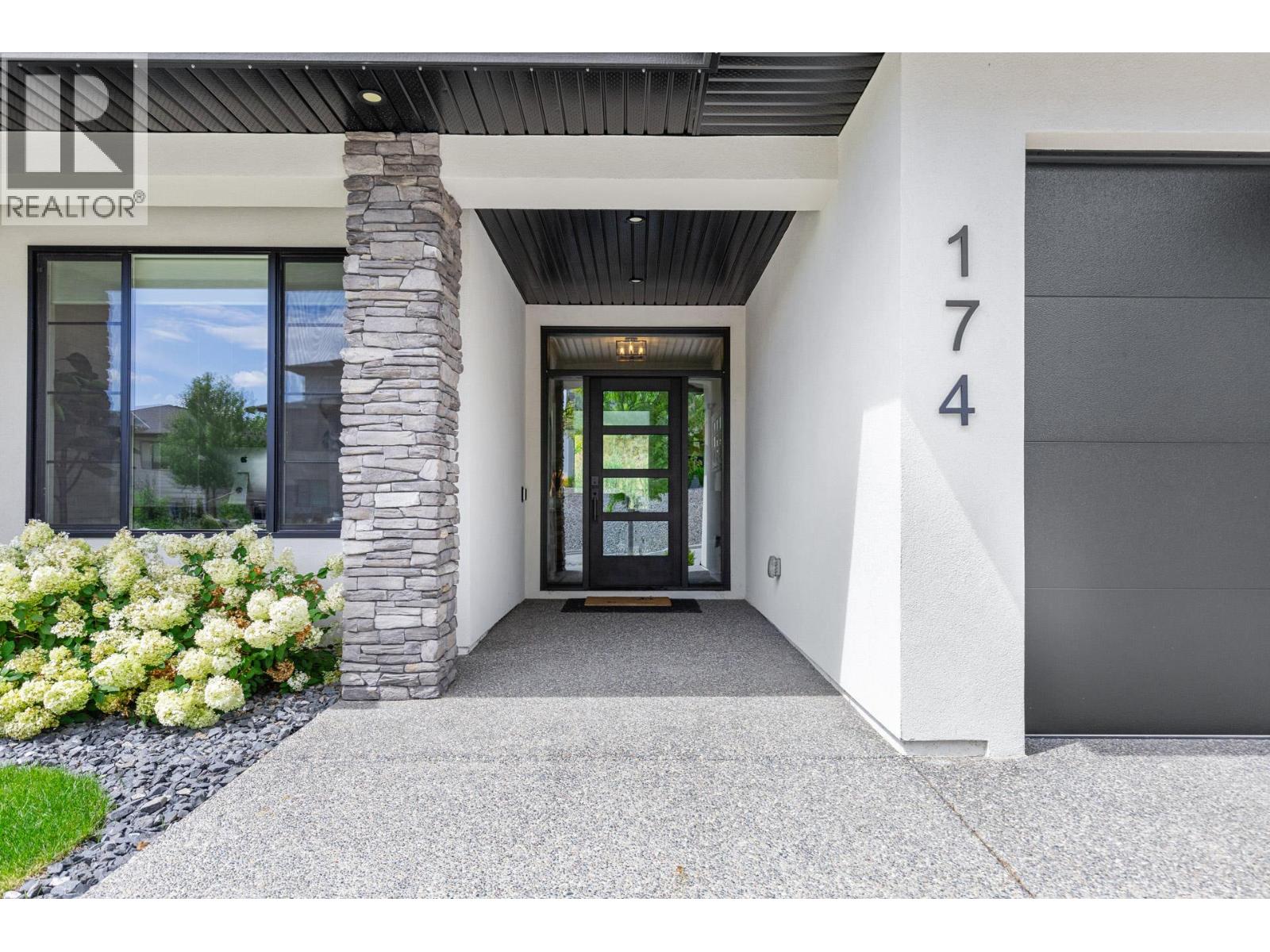  174 Echo Ridge Drive, Kelowna
