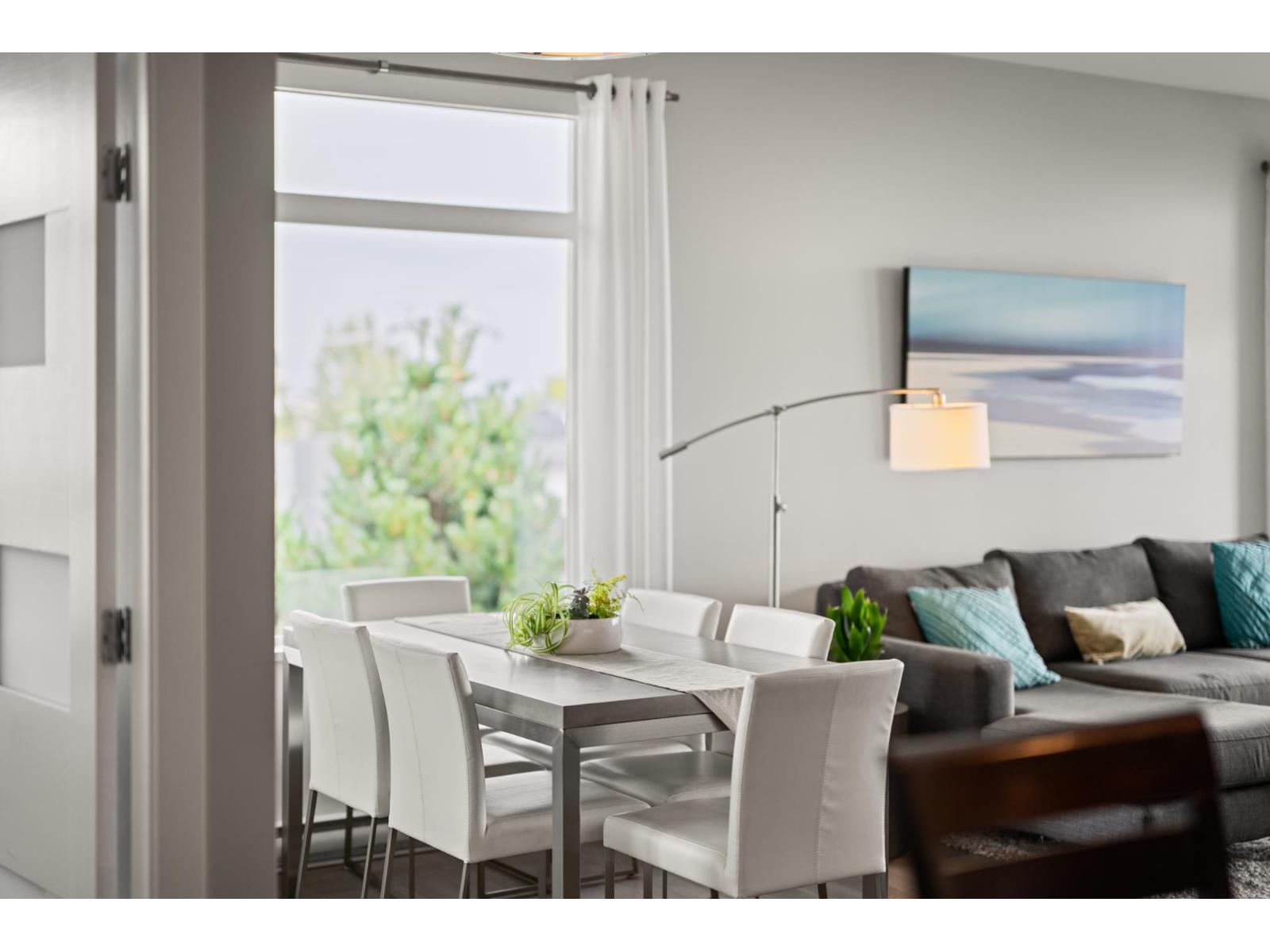 PH2 1333 WINTER STREET, White Rock